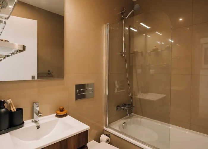 Netunno - 3 Bedrooms And Terrace In Arroios