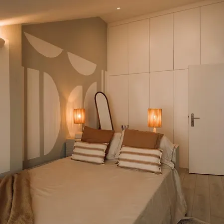 Netunno - 3 Bedrooms And Terrace In Arroios Lägenhet *