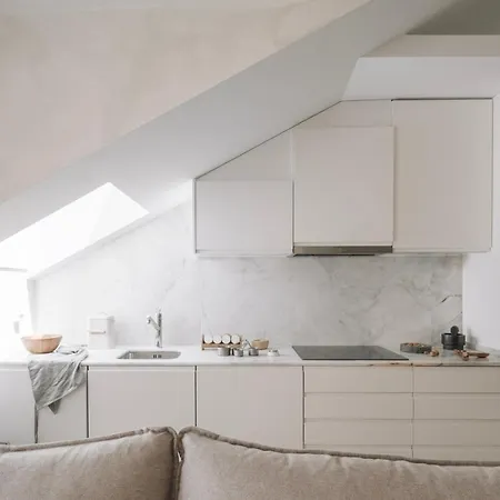 Apartment Netunno - 3 Bedrooms And Terrace In Arroios Lissabon